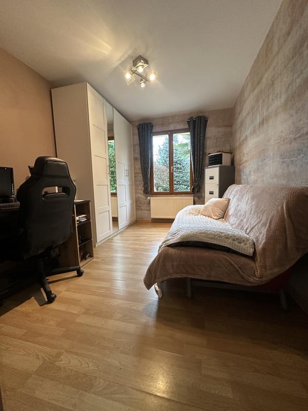 Maison - 184 m² - 6 pièces