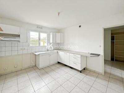 Maison - 104 m² - 5 pièces