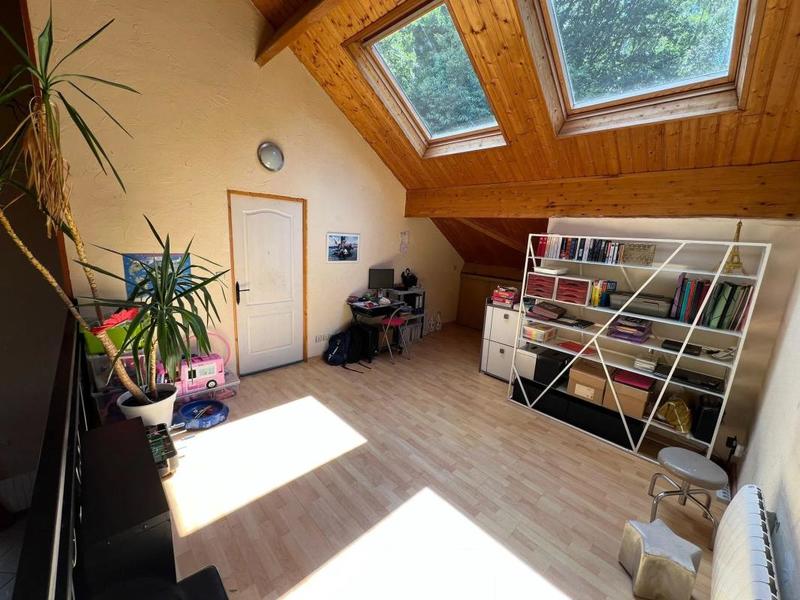 Maison - 167 m² - 6 pièces