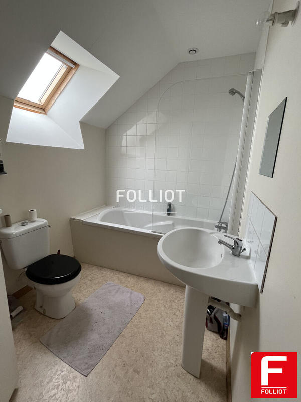 Maison - 166 m² - 8 pièces