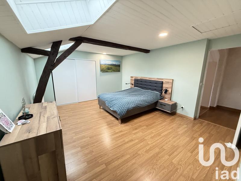 Maison - 298 m² - 10 pièces