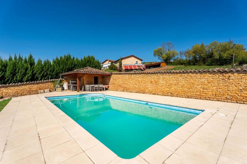 Maison - 186 m² - 5 pièces