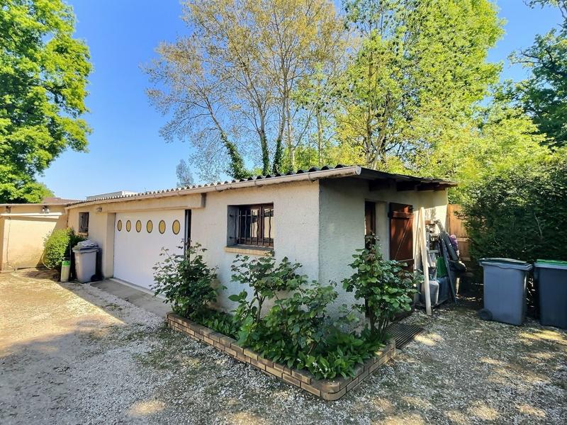 Maison - 137 m² - 7 pièces