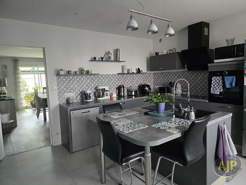 Maison - 130 m² - 5 pièces