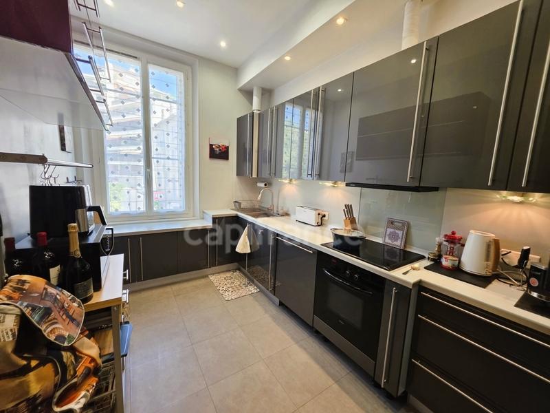 Appartement - 79 m² - 3 pièces