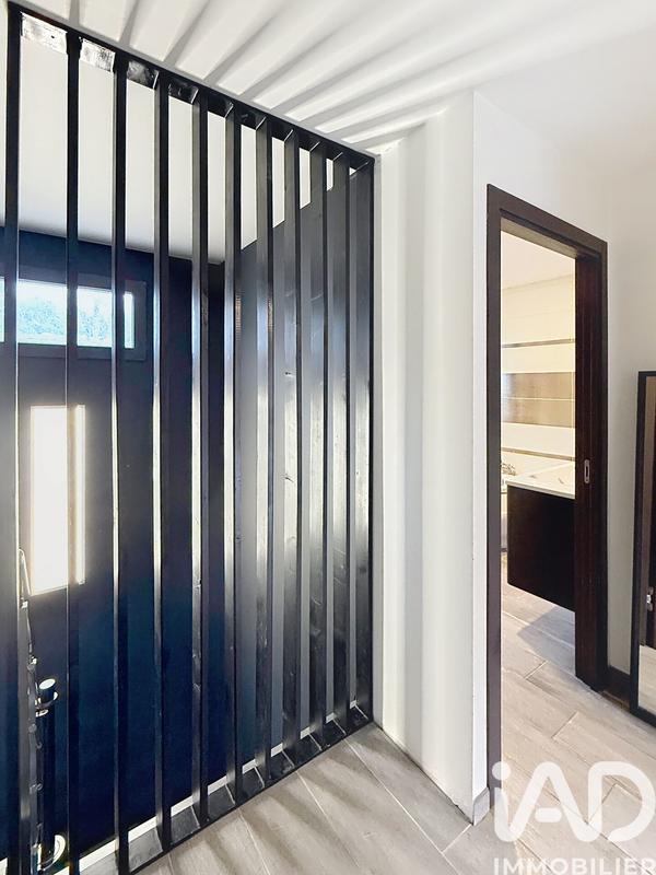 Maison - 144 m² - 5 pièces