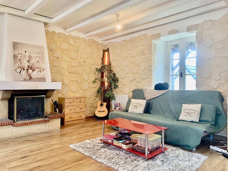 Maison - 80 m² - 5 pièces