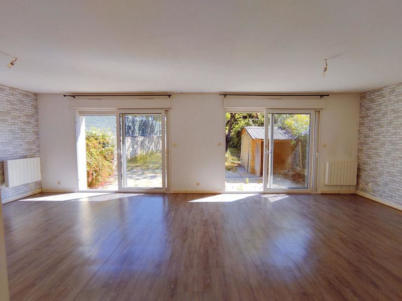 Maison - 90 m² - 5 pièces