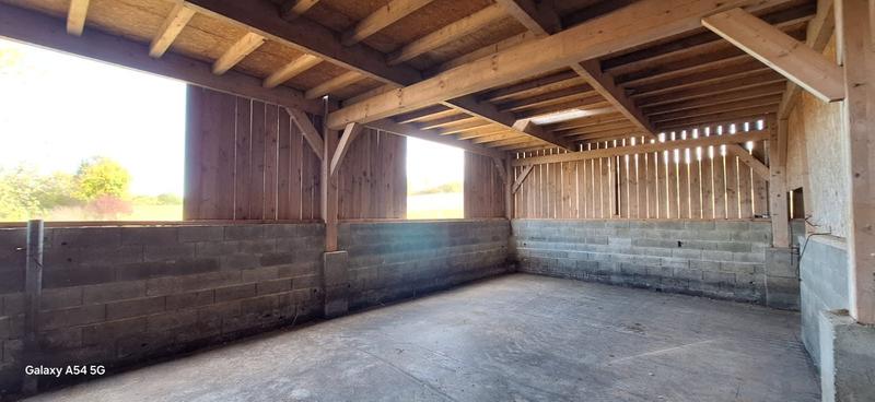 Maison - 460 m² - 2 pièces