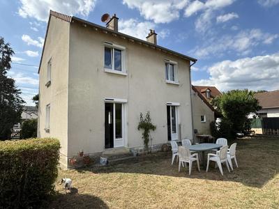 Maison - 101 m² - 5 pièces