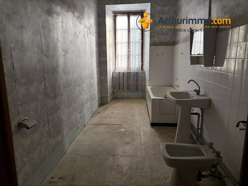 Maison - 346 m² - 21 pièces