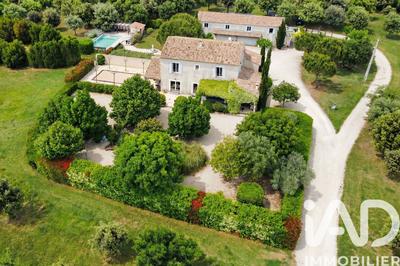 Maison - 348 m² - 12 pièces