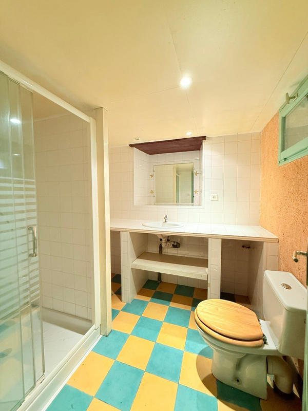 Maison - 280 m² - 12 pièces