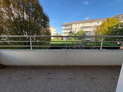 Appartement - 77 m² - 4 pièces