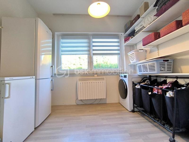 Maison traditionnelle - 290 m² - 9 pièces