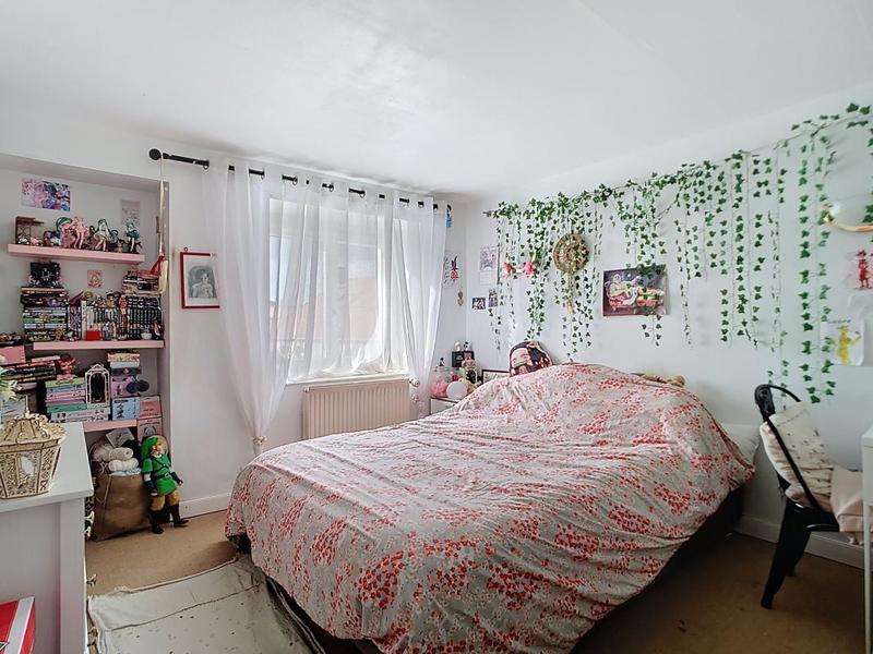 Maison - 96 m² - 4 pièces