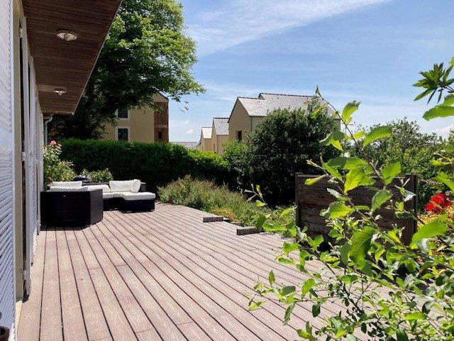 Maison - 170 m² - 8 pièces