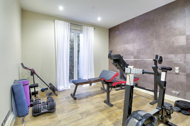 Villa - 281 m² - 8 pièces