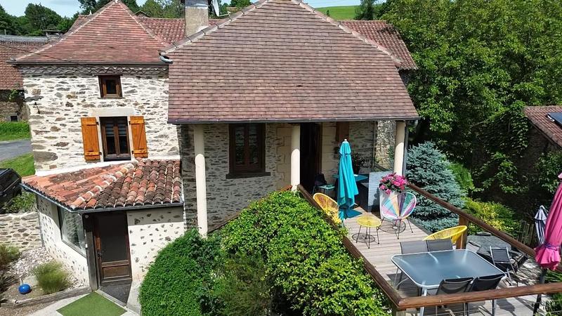 Maison - 227 m² - 10 pièces