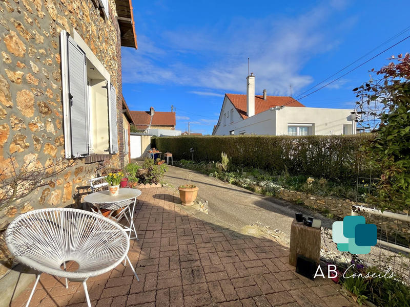 Maison - 81 m² - 4 pièces