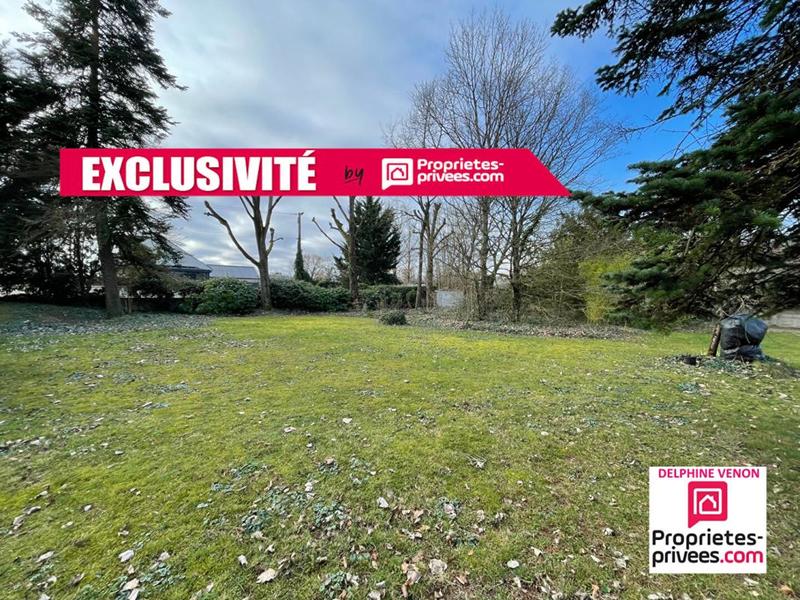 Terrain constructible - 702 m²