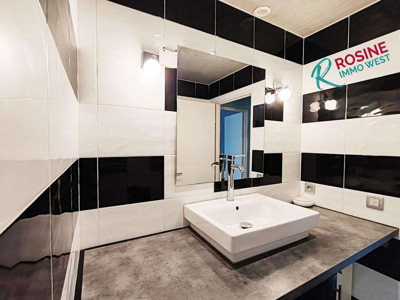 Maison - 163 m² - 7 pièces