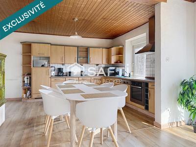 Maison - 137 m² - 5 pièces