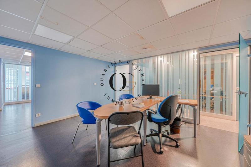 Local commercial - 147 m²