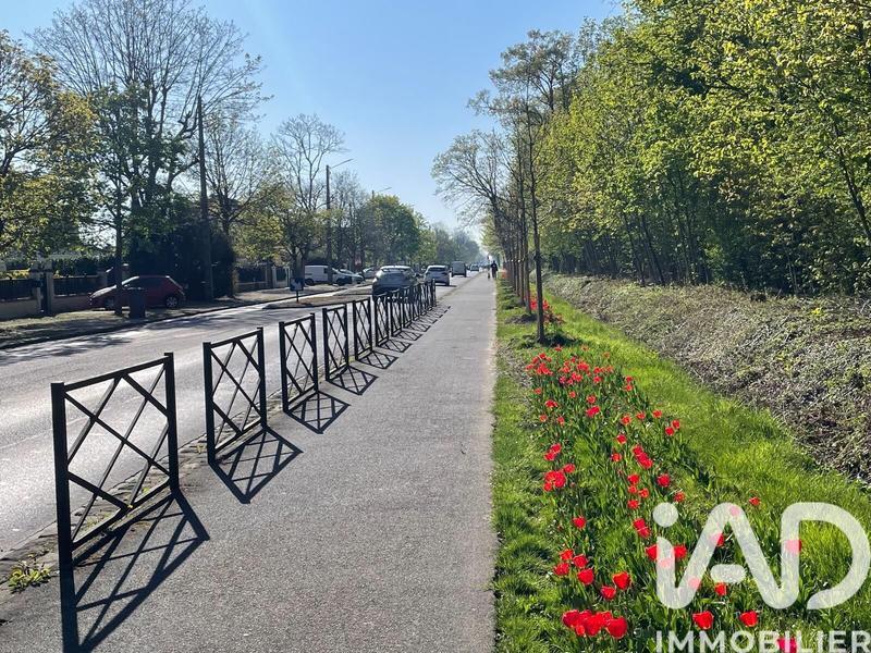 Maison - 230 m² - 8 pièces