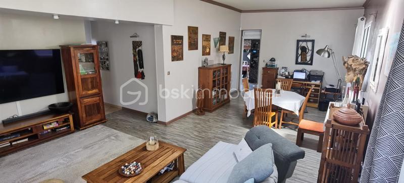 Villa - 267 m² - 8 pièces