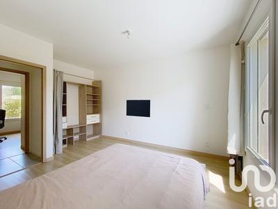 Maison - 93 m² - 5 pièces