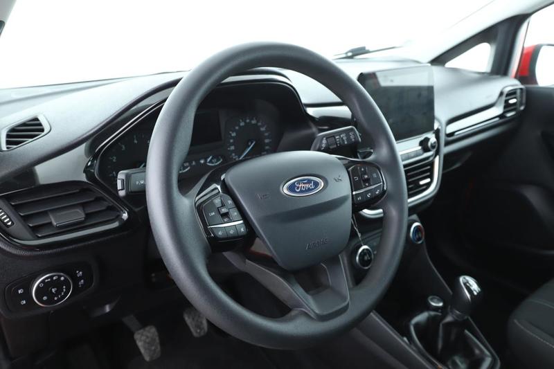 Ford Fiesta 1.1 Business 5p 85 ch