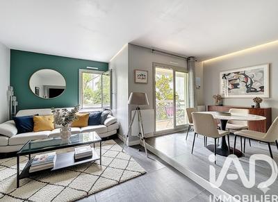 Appartement - 90 m² - 4 pièces