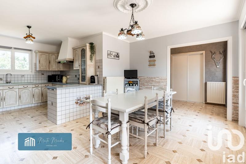 Maison - 184 m² - 7 pièces