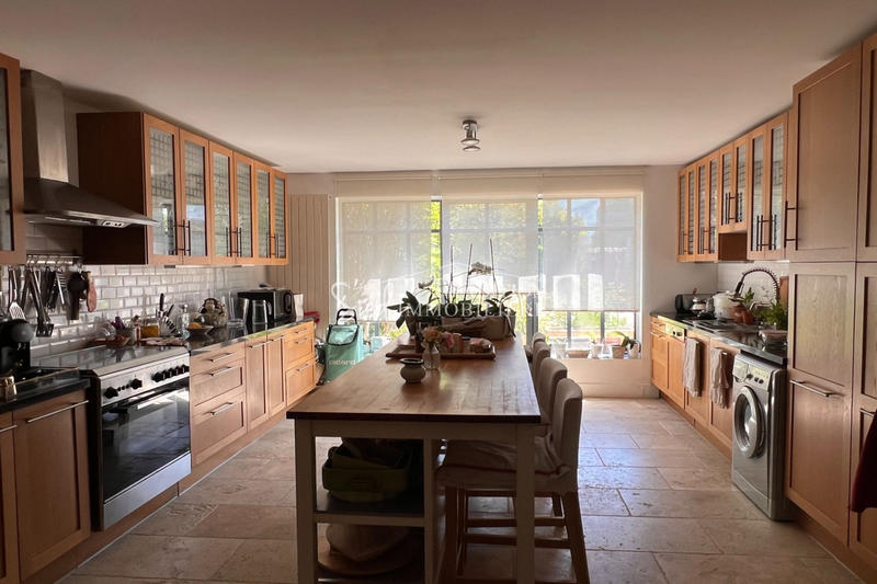 Villa - 235 m² - 5 pièces