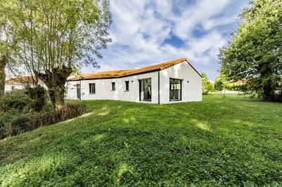 Maison - 93 m² - 4 pièces