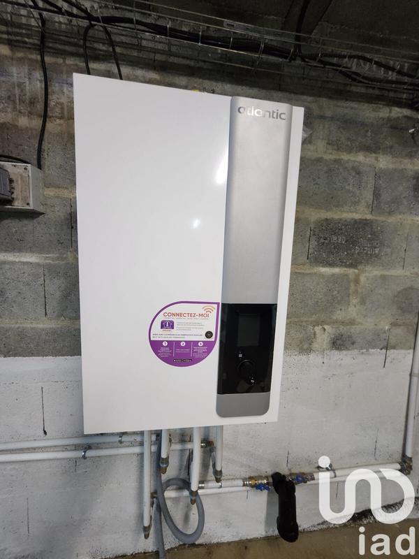 Maison - 256 m² - 5 pièces