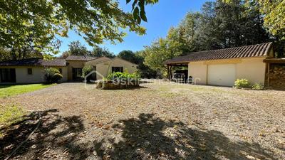 Maison - 178 m² - 6 pièces