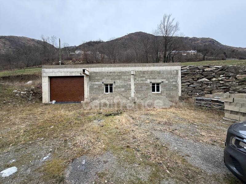 Propriété - 100 m² - 3 pièces