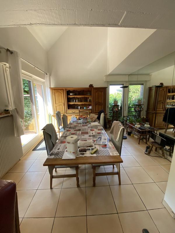 Villa - 179 m² - 9 pièces