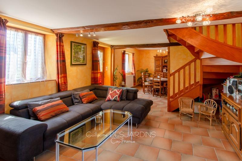 Maison traditionnelle - 136 m² - 6 pièces