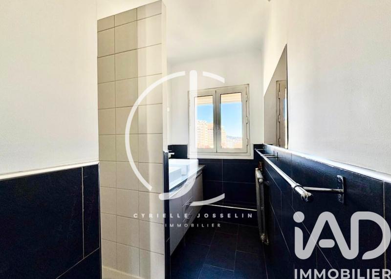 Appartement - 79 m² - 4 pièces