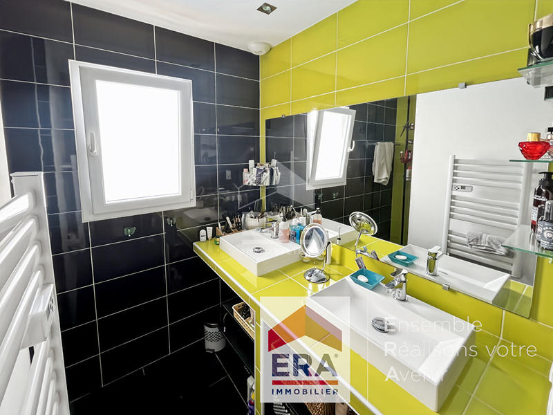 Maison - 125 m² - 4 pièces