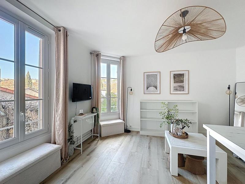 Studio - 21 m² - 1 pièce