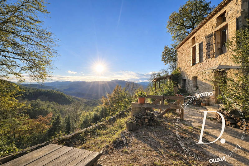 Mas - 145 m² - 5 pièces