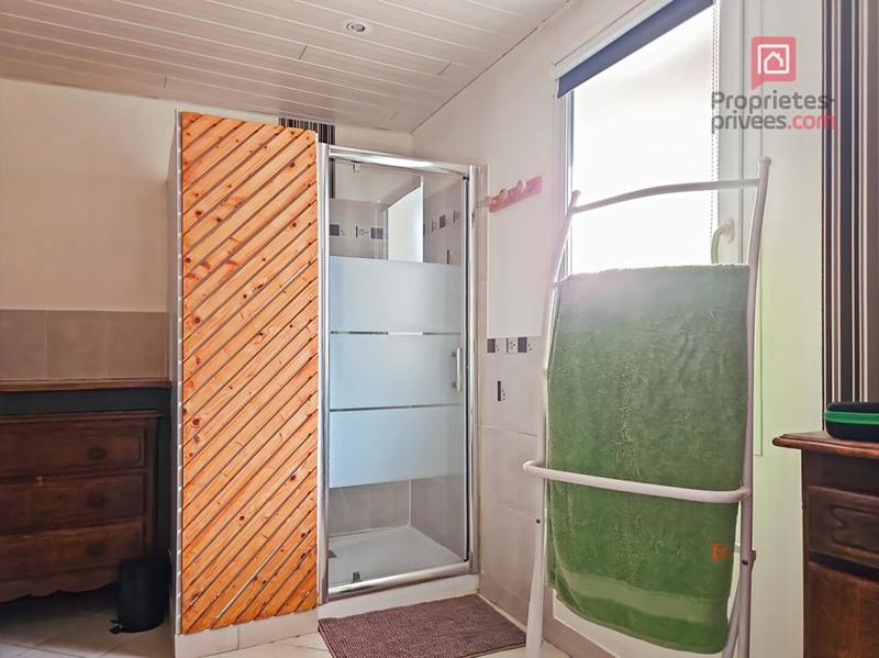 Maison - 233 m² - 7 pièces