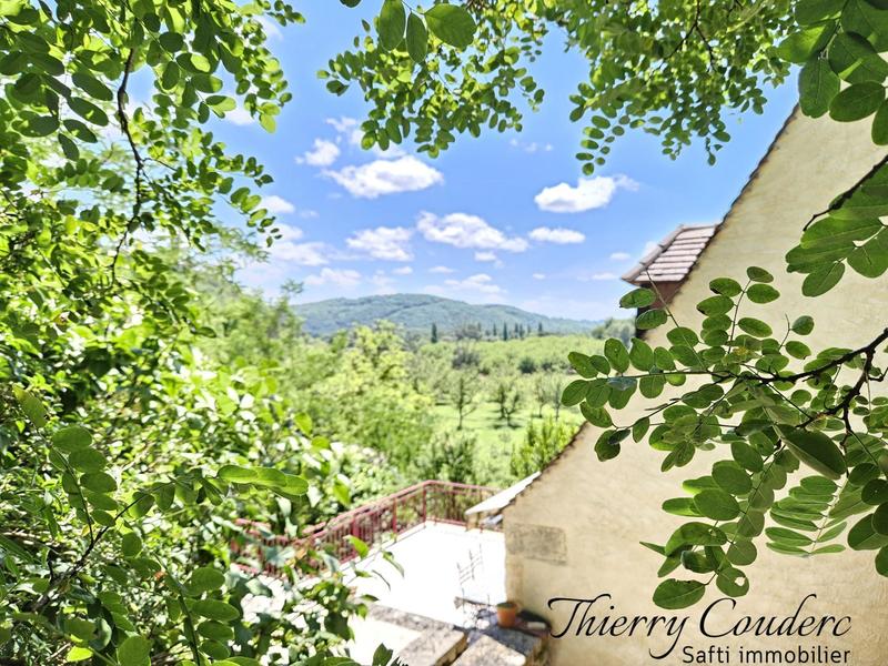 Maison - 190 m² - 7 pièces