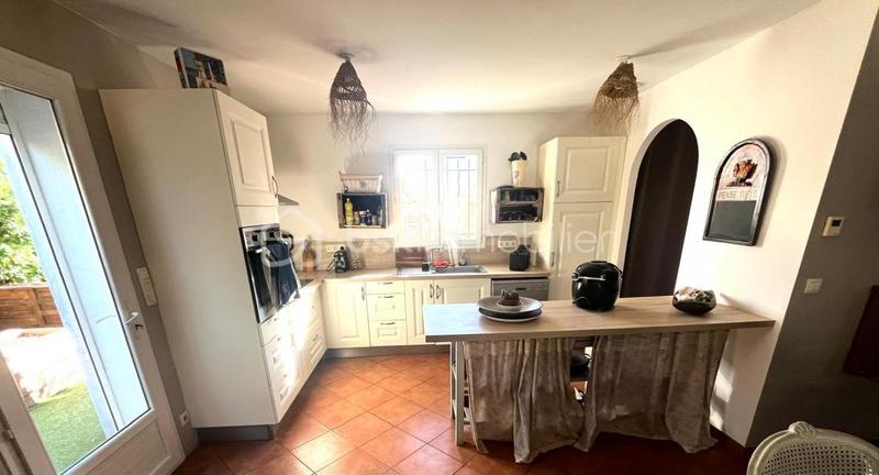 Maison - 166 m² - 8 pièces