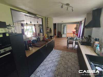 Maison - 196 m² - 6 pièces