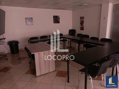 Local commercial - 412 m²